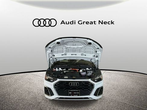 Used 2023 Audi Q5 e Premium w/ Convenience Package AWD/4WD image 15