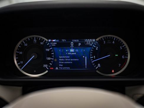 Used 2023 Land Rover Discovery S R-Dynamic image 28