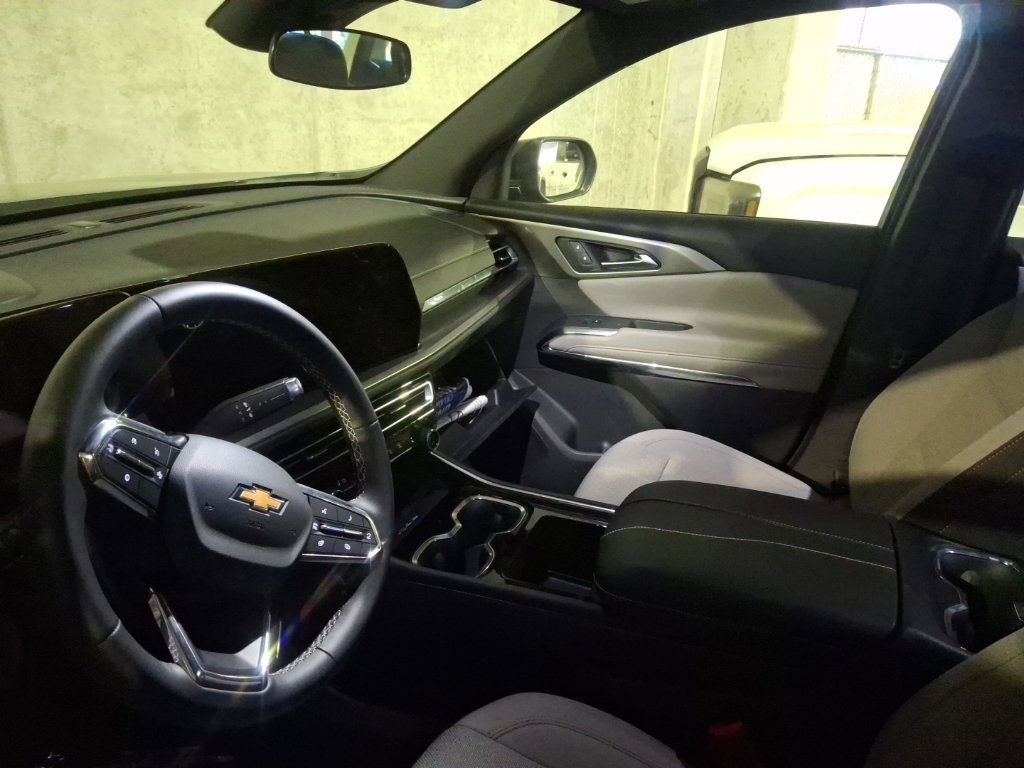 Used 2026 Chevrolet Traverse LT AWD/4WD image 10