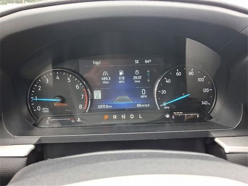 Certified 2022 Ford Explorer XLT w/ Equipment Group 202A image 21