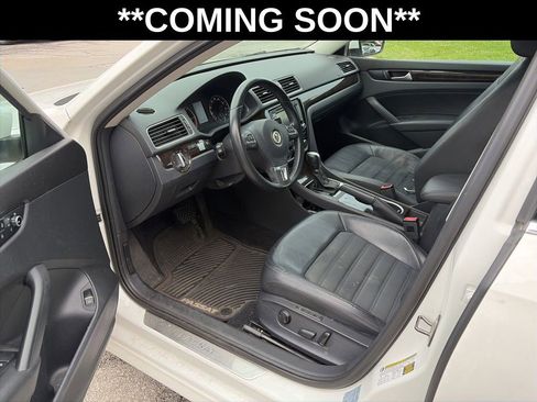 Used 2014 Volkswagen Passat TDI SEL Premium FWD image 10
