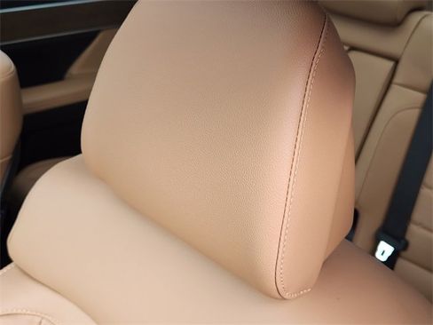 Certified 2025 Hyundai Santa Fe Limited image 10