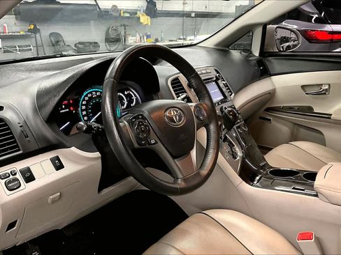 Used 2015 Toyota Venza XLE w/ XLE Premium Package FWD image 18
