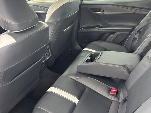 Used 2025 Toyota Camry SE FWD image 8