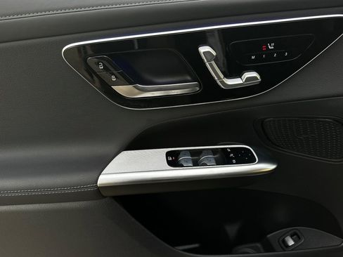 Certified 2025 Mercedes-Benz GLC 300 4MATIC image 26