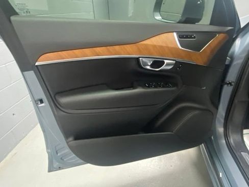 Used 2023 Volvo XC90 T8 Core w/ Protection Package Premier AWD/4WD image 7