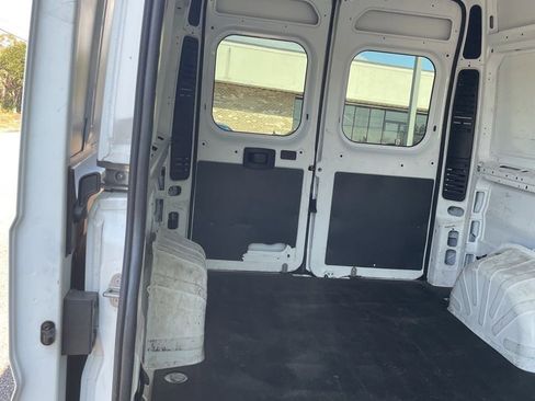Used 2022 RAM ProMaster 2500 image 11