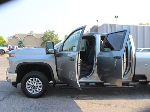 Used 2024 Chevrolet Silverado 2500 W/T w/ WT/CX Safety Package AWD/4WD image 9