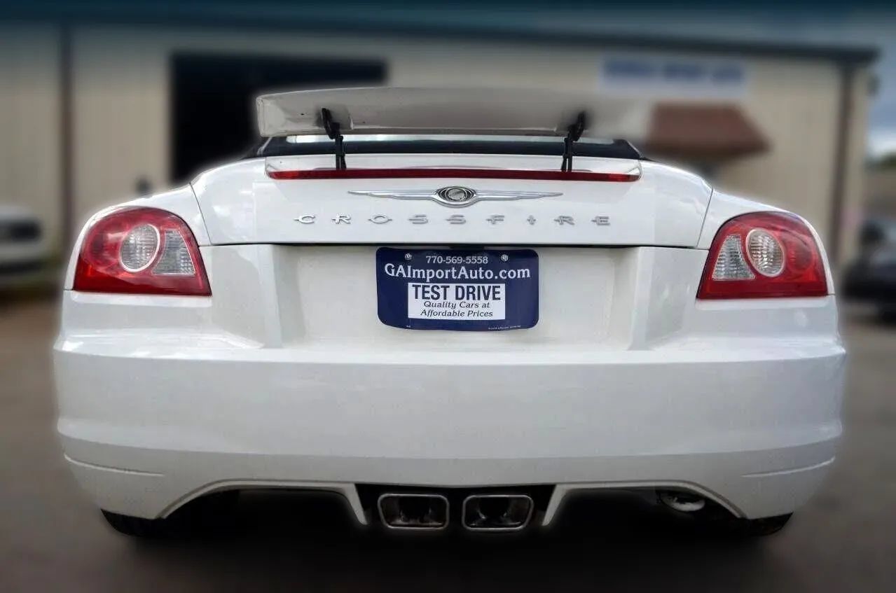 Used 2005 Chrysler Crossfire Limited RWD image 8