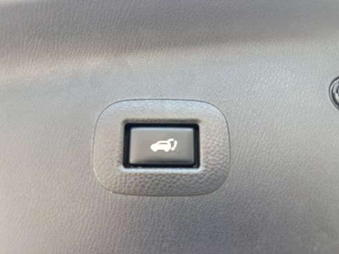 Used 2020 Nissan Armada SL w/ Premium Package RWD image 27