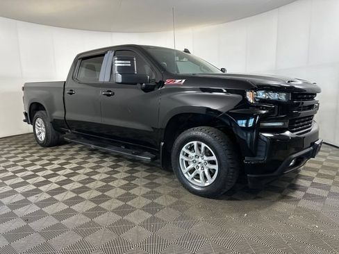 Used 2022 Chevrolet Silverado 1500 RST w/ Z71 Off-Road Package AWD/4WD image 3