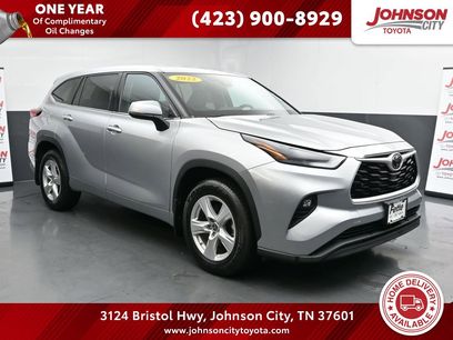 Used 2022 Toyota Highlander LE