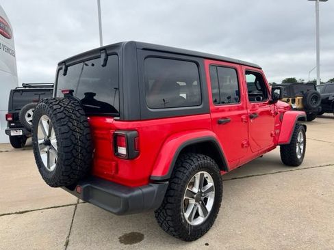 Used 2020 Jeep Wrangler Unlimited Sahara AWD/4WD image 5