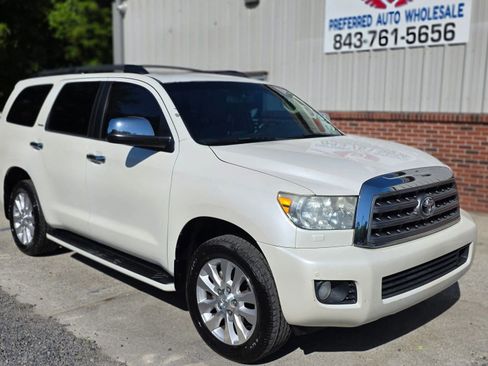 Used 2013 Toyota Sequoia Platinum image 2