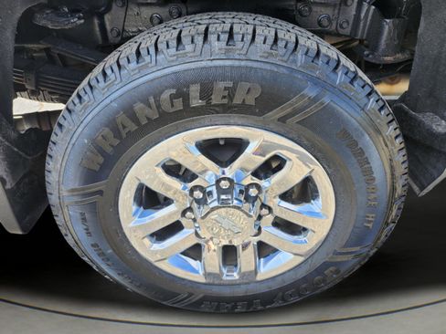 Used 2019 Chevrolet Silverado 3500 LTZ w/ Duramax Plus Package AWD/4WD image 33