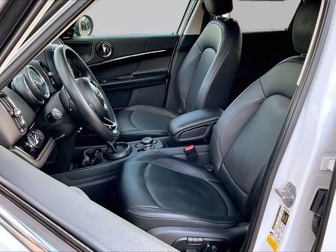 Used 2019 MINI Cooper Countryman FWD image 9