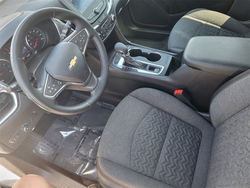 Used 2024 Chevrolet Equinox LT image 21
