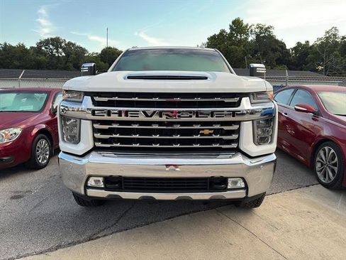 Used 2022 Chevrolet Silverado 2500 LTZ w/ LTZ Convenience Package image 2