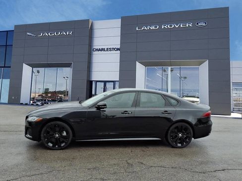 Used 2024 Jaguar XF R-Dynamic SE image 2