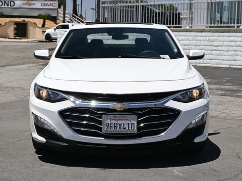 Used 2023 Chevrolet Malibu LT FWD image 2
