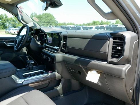 New 2026 Chevrolet Silverado 1500 LTZ w/ LTZ Premium Package image 11