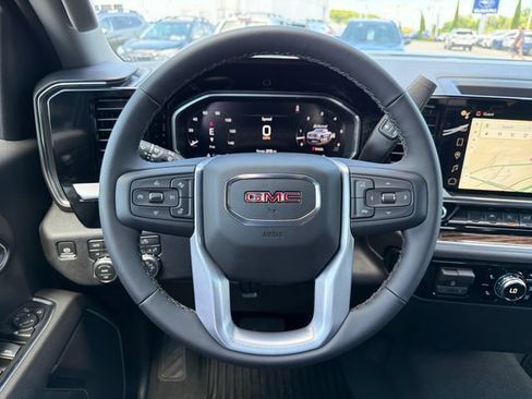 New 2026 GMC Sierra 1500 Elevation w/ X31 Off-Road Package AWD/4WD image 10