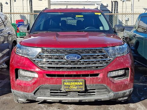 Used 2023 Ford Explorer XLT w/ Equipment Group 202A image 2