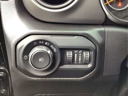 Certified 2022 Jeep Wrangler Unlimited Sport AWD/4WD image 24