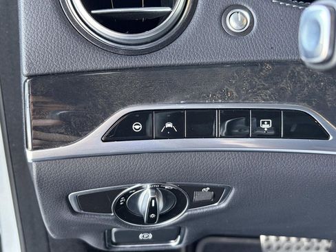 Used 2020 Mercedes-Benz S 560 Sedan image 15
