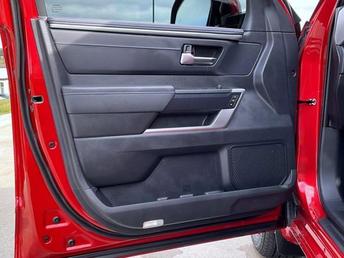 Used 2024 Toyota Sequoia Platinum image 9