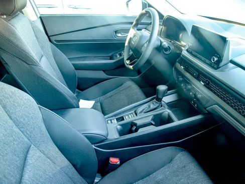 Certified 2025 Honda Accord SE image 8