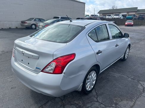 Used 2012 Nissan Versa S w/ Cruise Control Pkg image 6