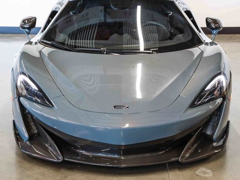 Used 2019 McLaren 600LT RWD image 6