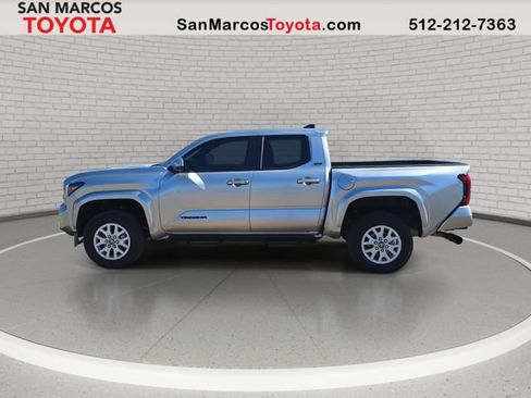 Used 2025 Toyota Tacoma SR5 image 8