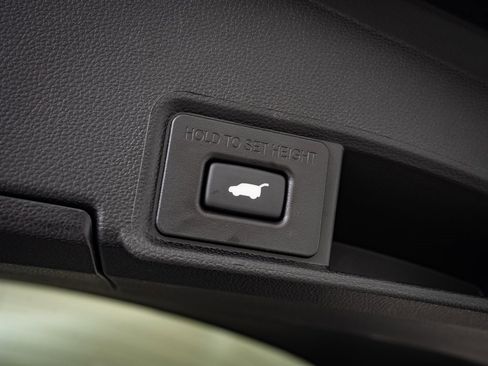 Certified 2025 Acura RDX SH-AWD image 18