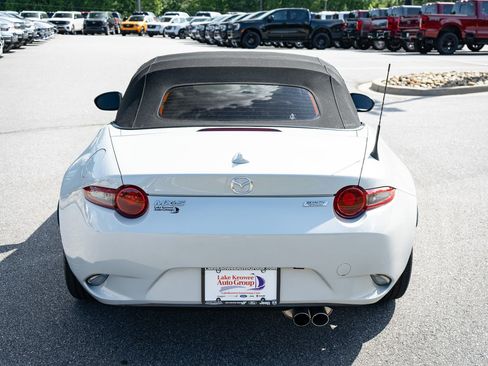 Used 2016 MAZDA MX-5 Miata Grand Touring RWD image 8