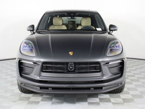 New 2026 Porsche Macan image 10