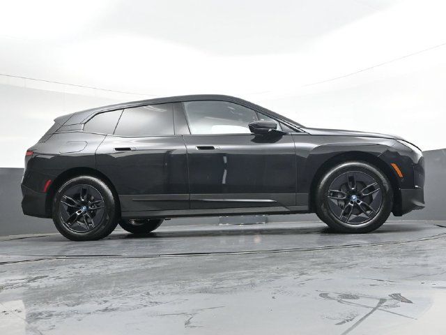 Certified 2024 BMW iX xDrive50 w/ Convenience Package AWD/4WD image 33