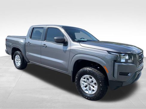 Used 2024 Nissan Frontier SV w/ Technology Package AWD/4WD image 7
