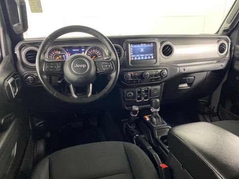 Used 2022 Jeep Gladiator Sport image 40