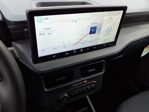 New 2026 Ford Maverick XL image 19