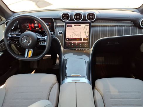 Used 2023 Mercedes-Benz GLC 300 image 17