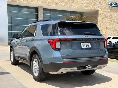 New 2026 Ford Explorer Active w/ Active Comfort Package RWD image 9