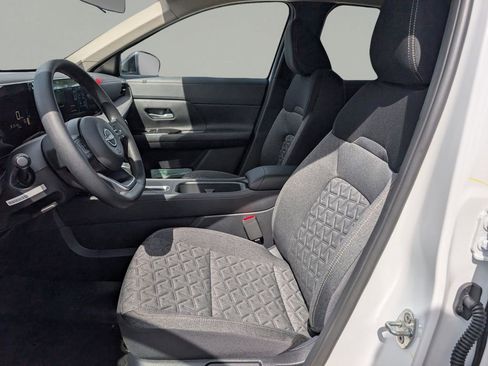 New 2026 Nissan Kicks SV image 17