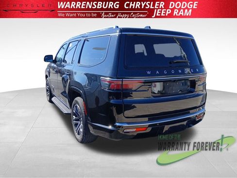 Used 2024 Jeep Wagoneer Series II w/ Flexible Seating Group image 6