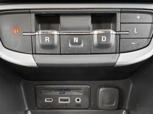 Used 2022 GMC Terrain SLT image 24