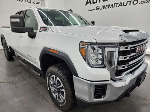 Used 2022 GMC Sierra 2500 SLE image 2