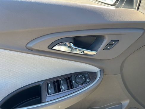 Used 2024 Chevrolet Malibu LT image 9