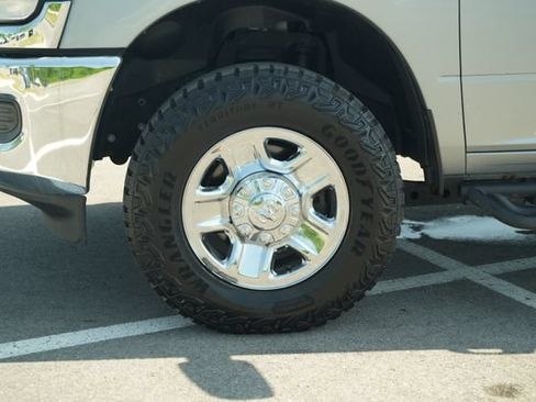 Used 2022 RAM 2500 Tradesman AWD/4WD image 11