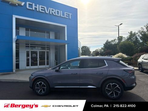 Used 2024 Chevrolet Equinox EV LT AWD/4WD image 6